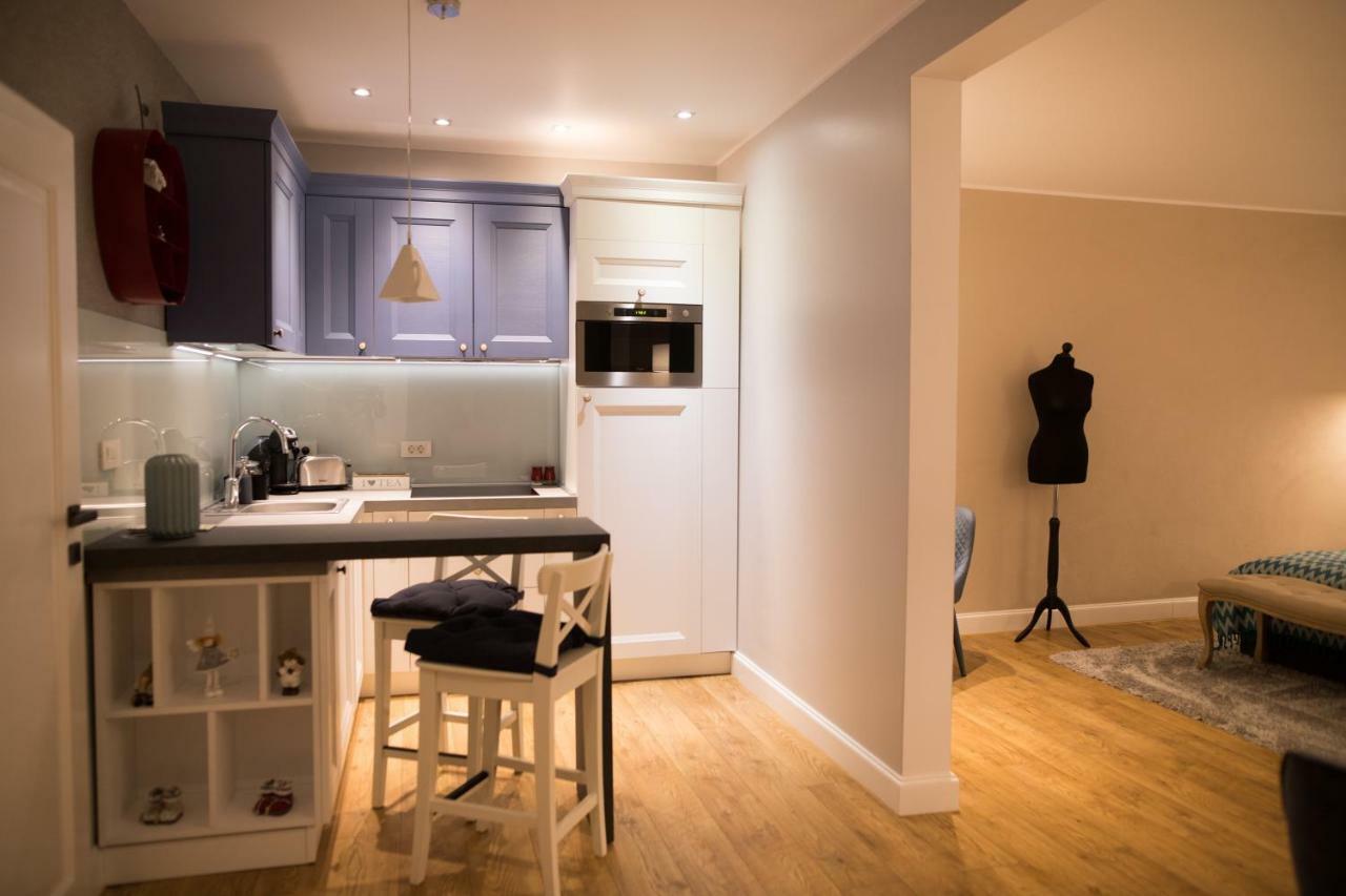 Quiboo Appartement Braşov Buitenkant foto