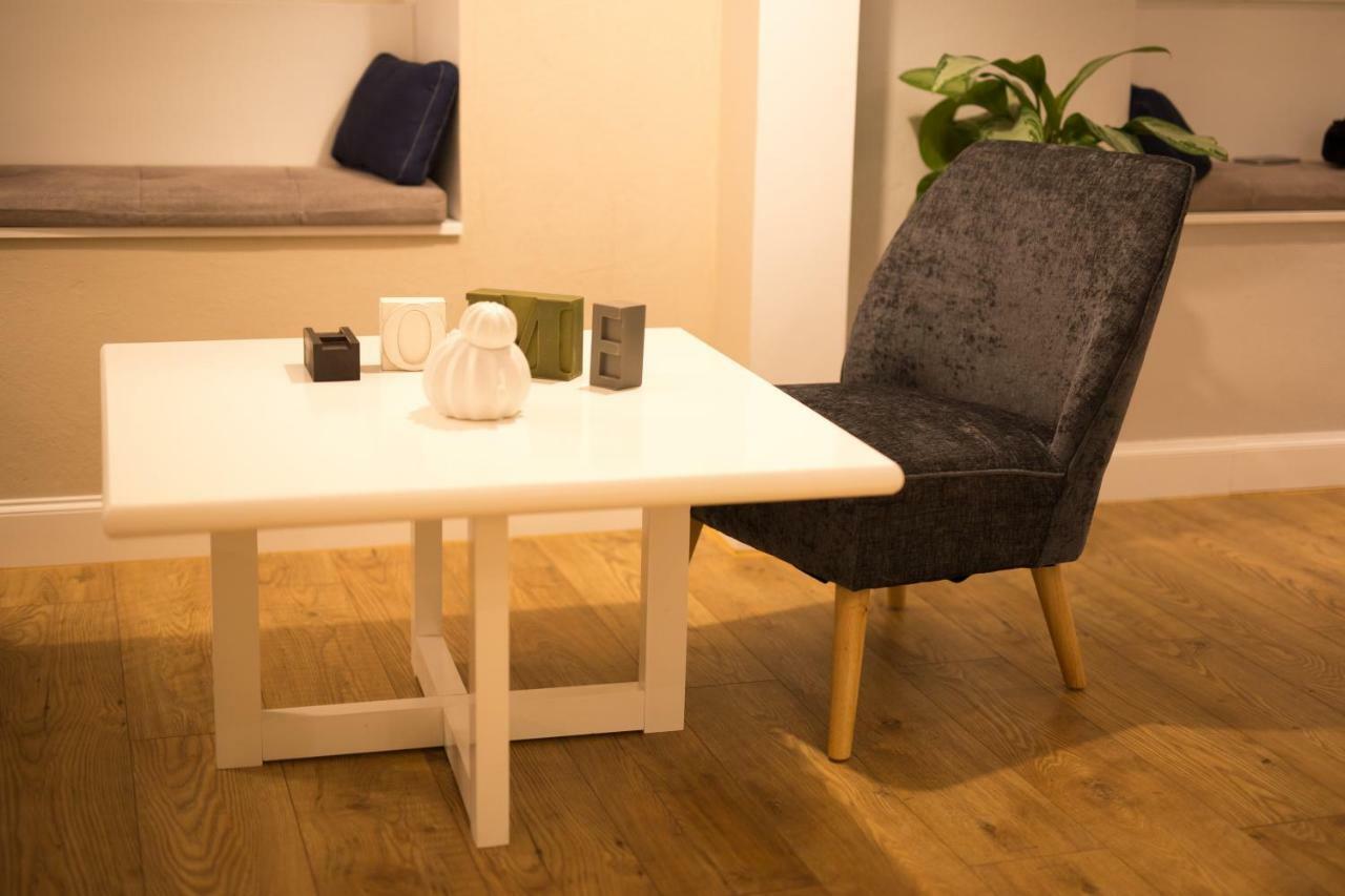 Quiboo Appartement Braşov Buitenkant foto