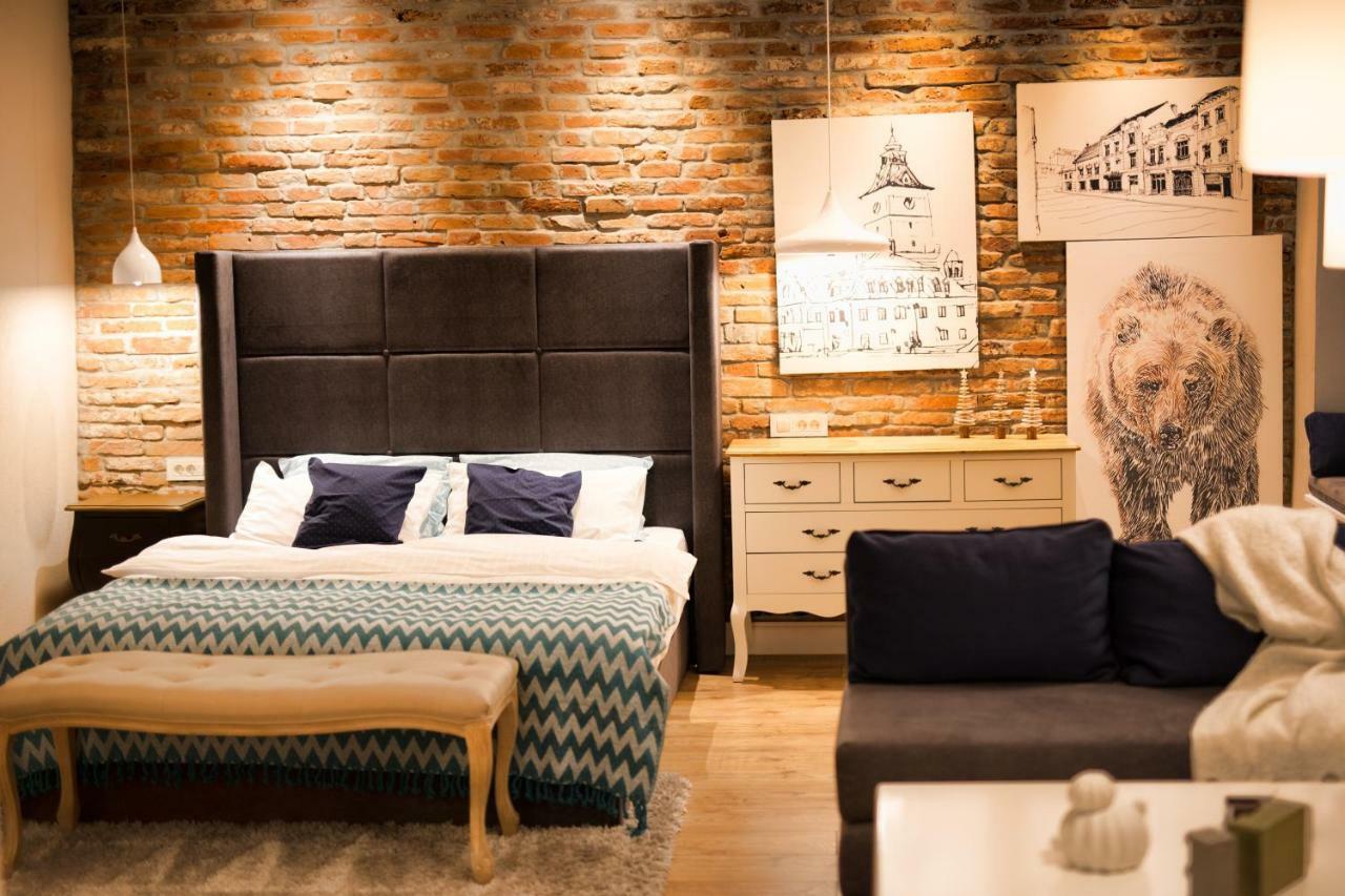 Quiboo Appartement Braşov Buitenkant foto
